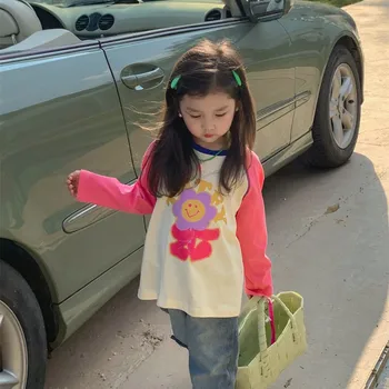 Хлопчатобумажная одежда для маленьких девочек, милые Корейские футболки с длинными рукавами и цветочным принтом, топы для маленьких детей, мягкие удобные детские топы